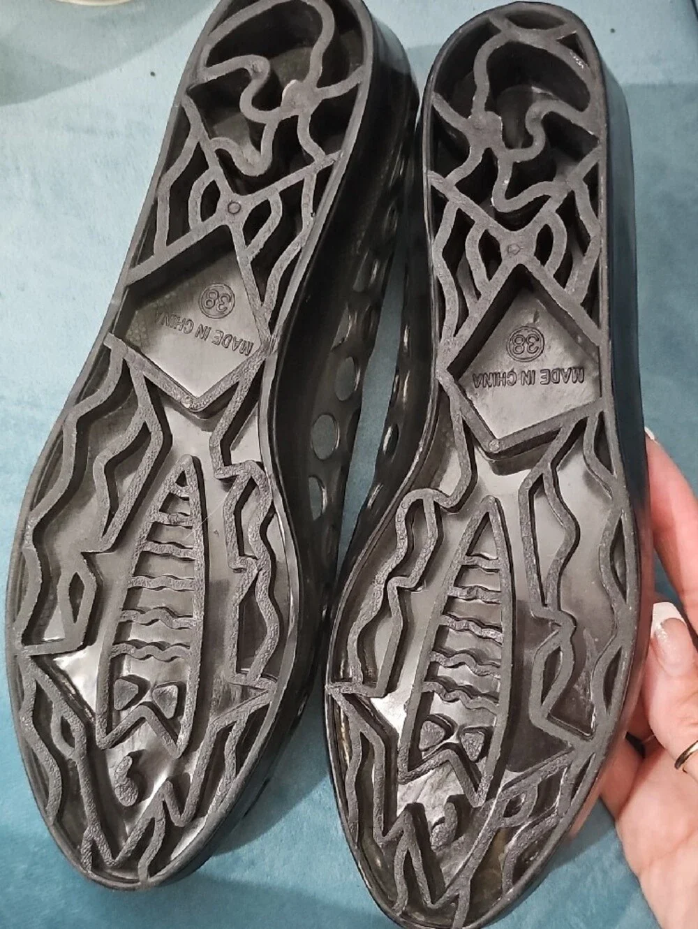 N.Y.L.A. Women's Black Jelly Flats